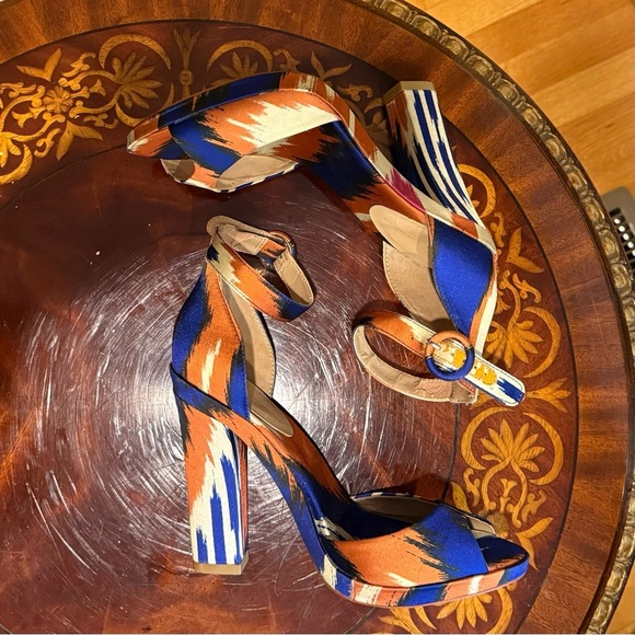 NWOT Zara Orange/Blue Silk 4” Heels w/ankle strap Size38/8 MSRP $130 - Picture 2 of 10